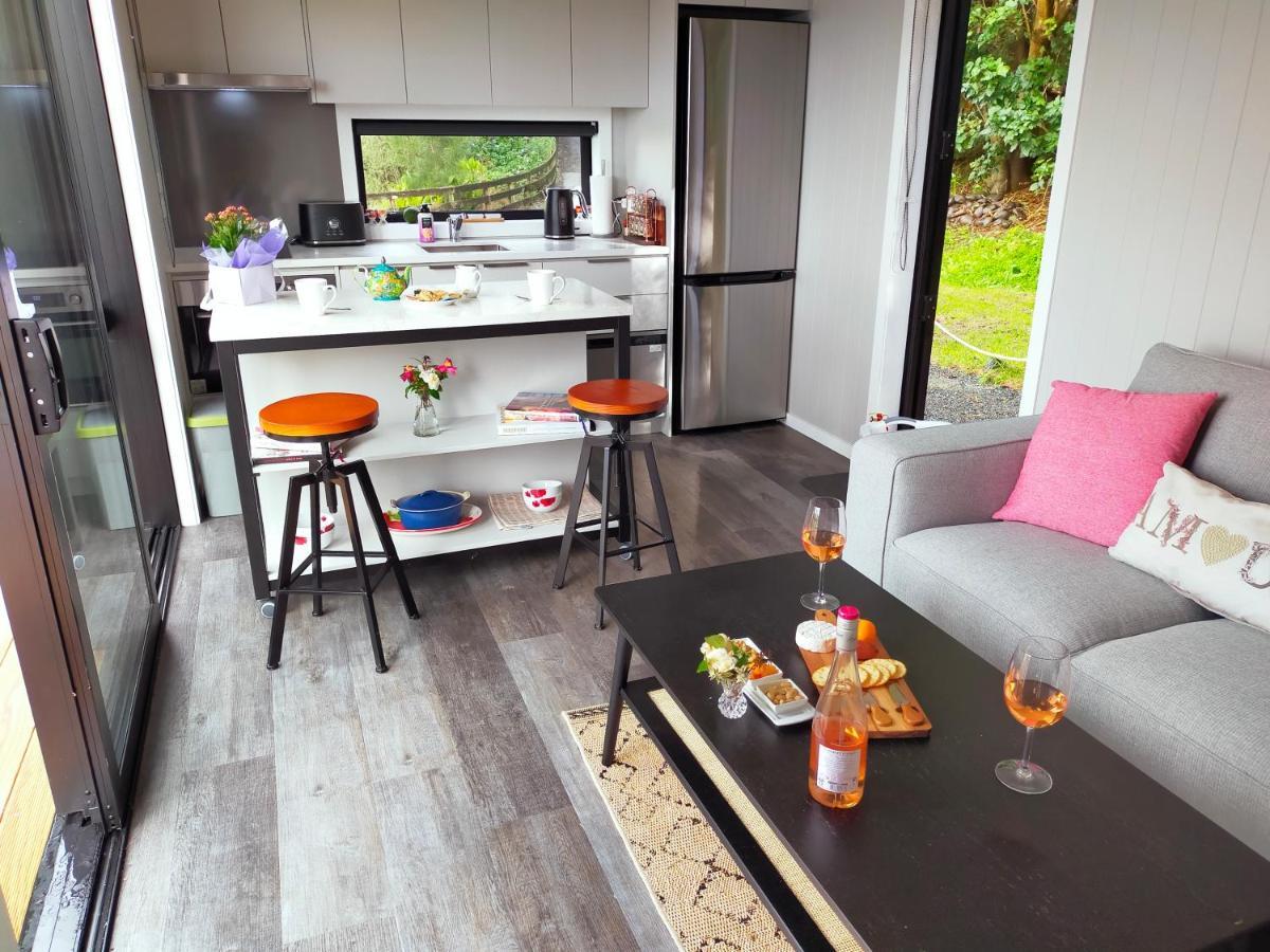 Secluded, Private Rural Retreat Mins From Warkworth -"Avondale" Minihouse Villa Dış mekan fotoğraf